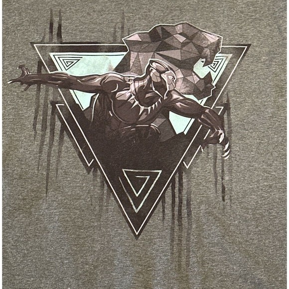 Black Panther Men’s T-shirt XL Extra Large Marvel Super Hero Disney T Shirt Tee - Picture 2 of 9